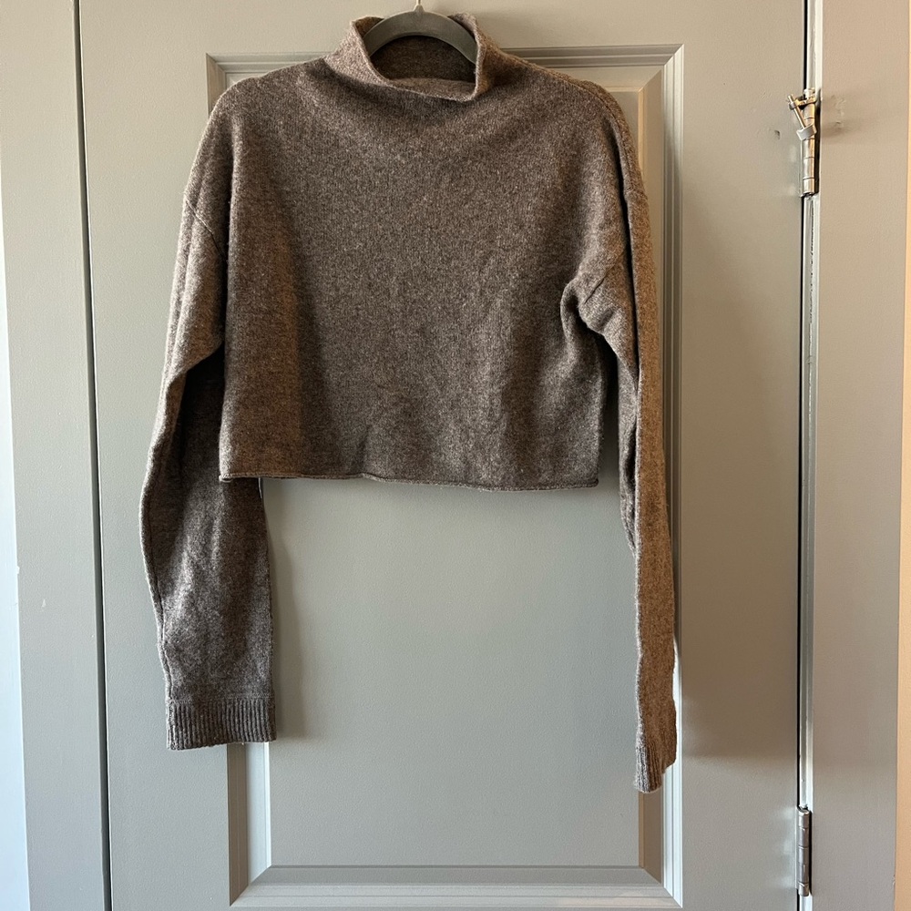 Reformation Cashmere Sweater